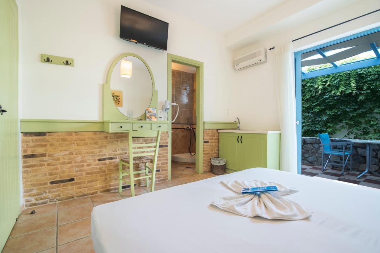 Skála Saronis Hotel Agistri - Adults Only מראה חיצוני תמונה